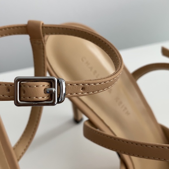 Nude Square Toe Pumps (Brand-New) - Picture 6 of 9